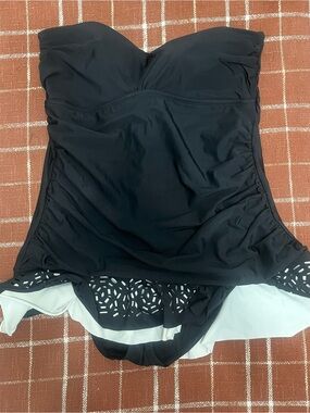 Aqua Green Black Strapless One-Piece with Laser-Cut Hem